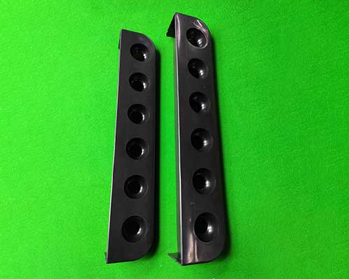 Pool and snooker cue stand